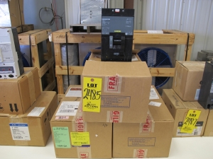 LOT (3) BREAKERS, CIRCUIT TYPE, 225 AMP RATING, 600 AC, 125/250 DC VOLT RATING, 3 POLE, THERMAL MAGNETIC KIND. BREAKERS WERE PROCURED AS NON-EQ. (FOR EQ APPLICATIONS USE 027-00854.), PART # LAL36225 (W-44) LOADING & HANDLING FEE $5-